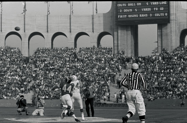 1958 Los Angeles LA Rams Chicago Bears NFL Football Program Memorial  Coliseum