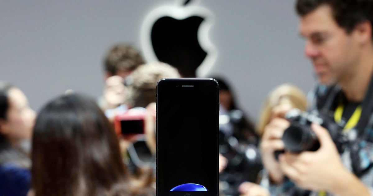 Is the iPhone 7 worth it? First reviews are in CBS News