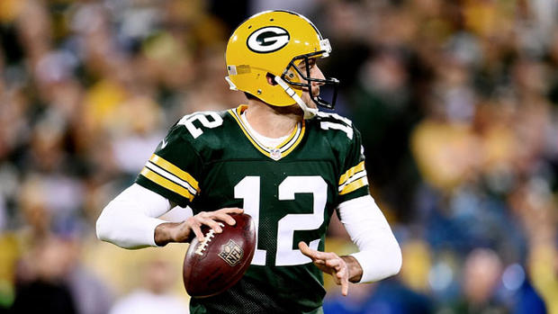 aaron-rodgers-packers-passes 