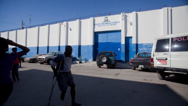 haiti-prison-break-2016-10-22.jpg 