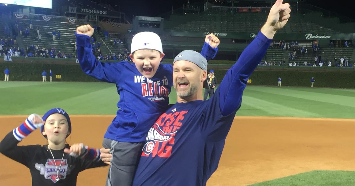 David Ross gets Father's Day card from Anthony Rizzo