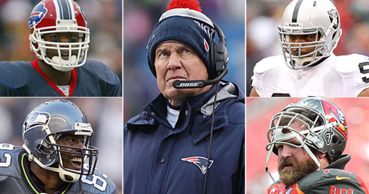 Bill Belichick Praises Patriots' Color Rush Uniforms Like Only He Can 