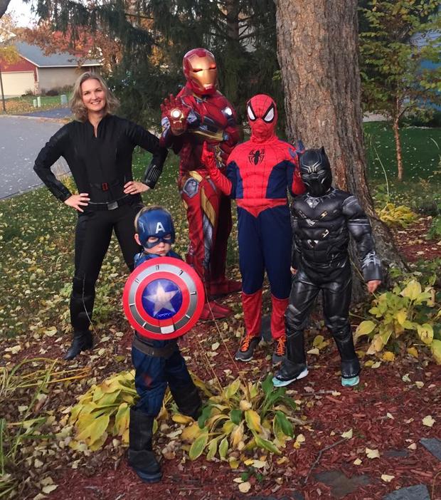super-hero-family.jpg 