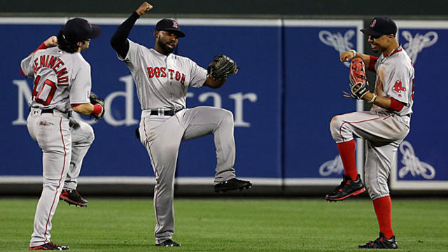 sox-outfield.jpg 
