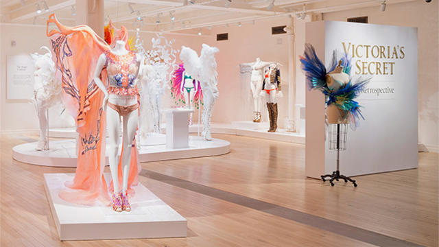 vs-store-nyc.jpg 