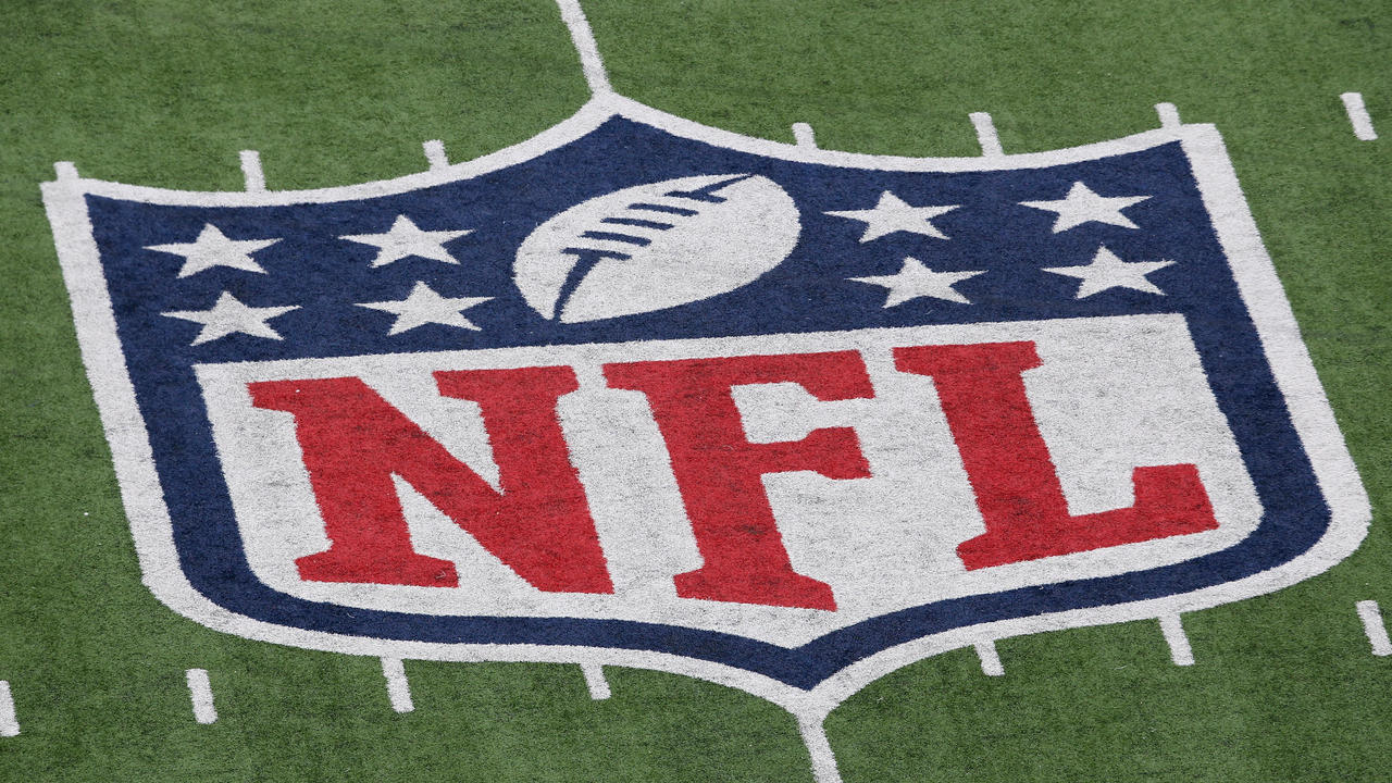 Atenção redobrada NFL adia três jogos por causa de aumento de casos de  covid-19 Liga de futebol americano dos EUA tomou medida como precaução ‣  Portal Terra da Luz