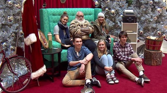 hipster-santa-portland-2016-12-2.jpg 