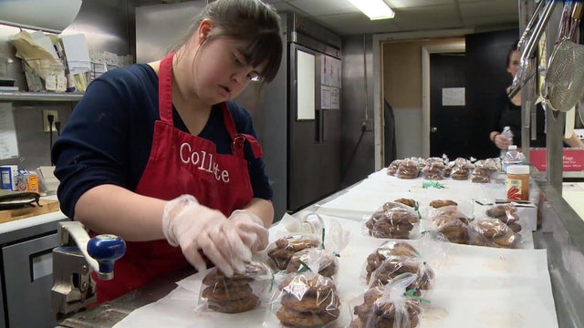 axelrod-cookie-girl-1213-transfer.jpg 