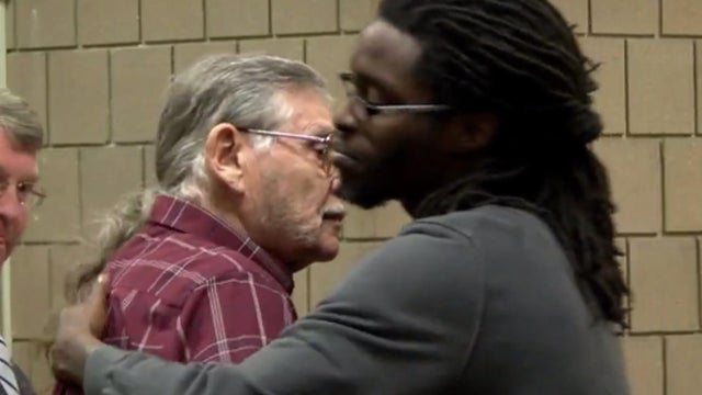 teump-backer-sucker-puncher-hug-in-court-121416.jpg 