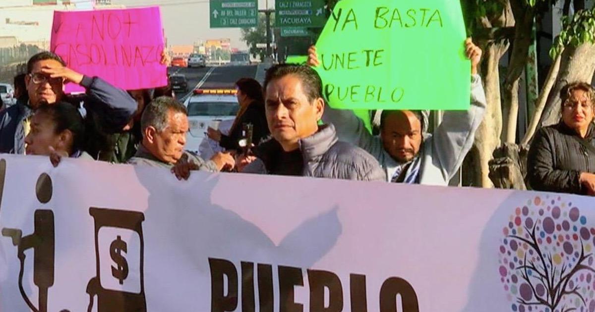 Protestas en contra del incremento de precios en gasolina - CBS News