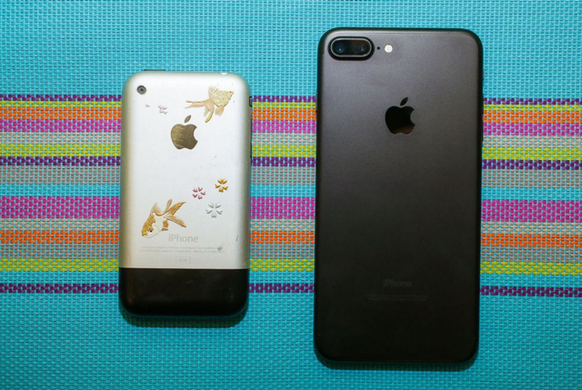 iphonecomparison1.png 