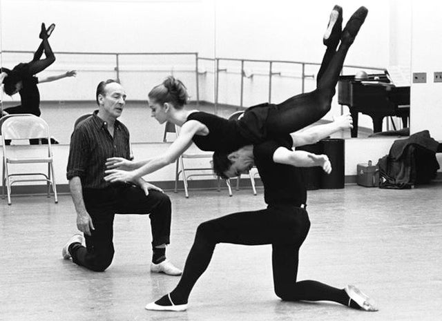 martha-swope-apollo-robert-rodham-george-balanchine-sara-leland.jpg 