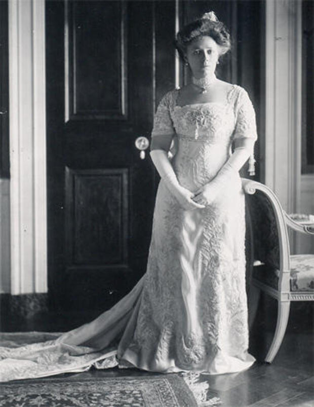 helen-taft-inaugural-gown-1909-loc.jpg 