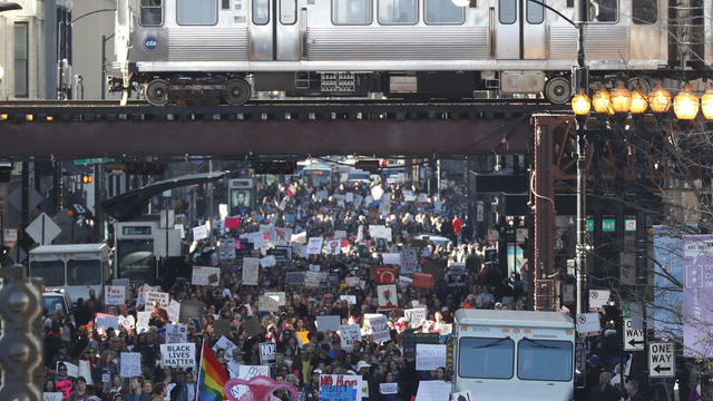 womens-march-chicago-getty-632301936.jpg 