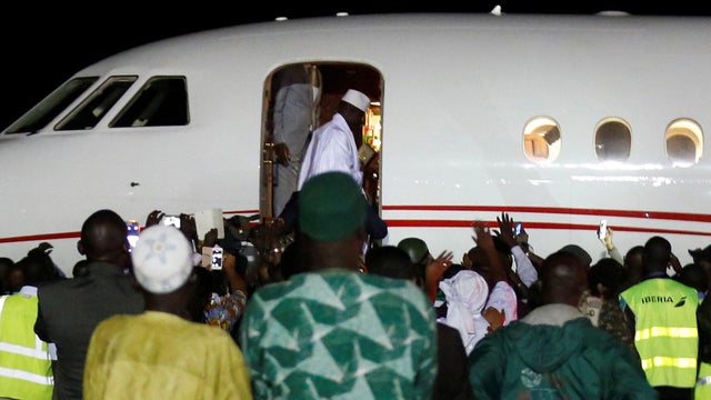yahya-jammeh-gambia-departs-2017-1-21.jpg 