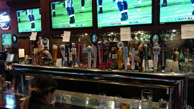 Boston's Restaurant and Sports Bar 