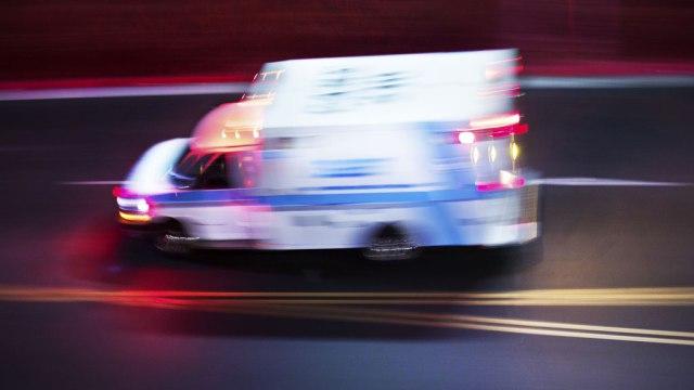 ambulance3.jpg 