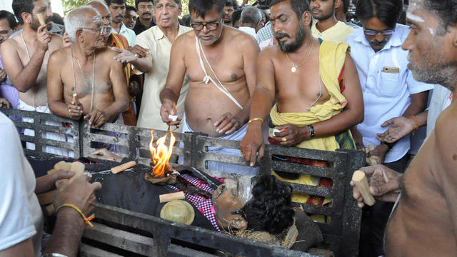 india-kansas-shooting-funeral.jpg 