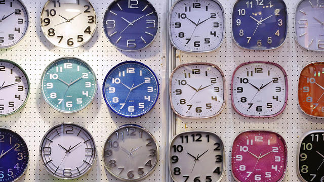clocks.jpg 