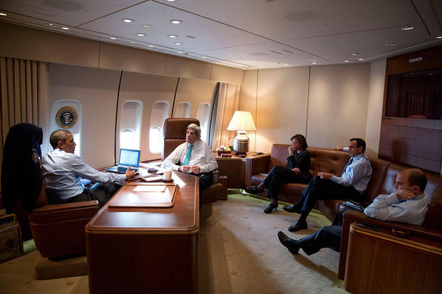 air-force-one-president-office-obama.jpg 