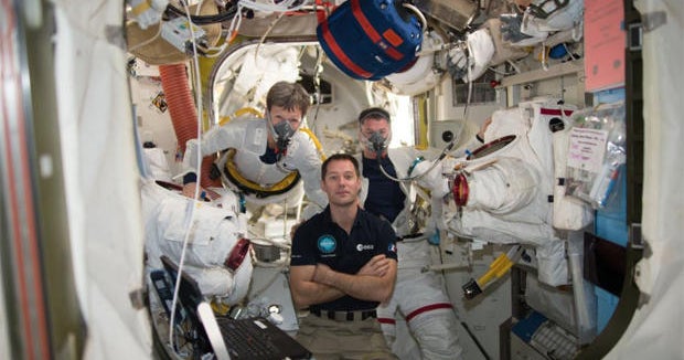 NASA astronaut Peggy Whitson sets new spacewalk record - CBS News