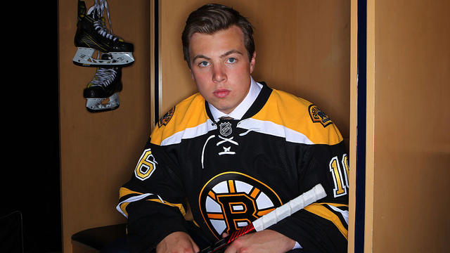 dl-charlie-mcavoy-nhl-draft-portrait.jpg 