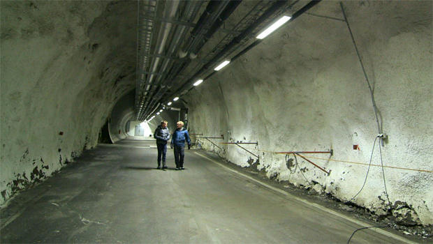 svalbard-global-seed-vault-tunnel-620.jpg 