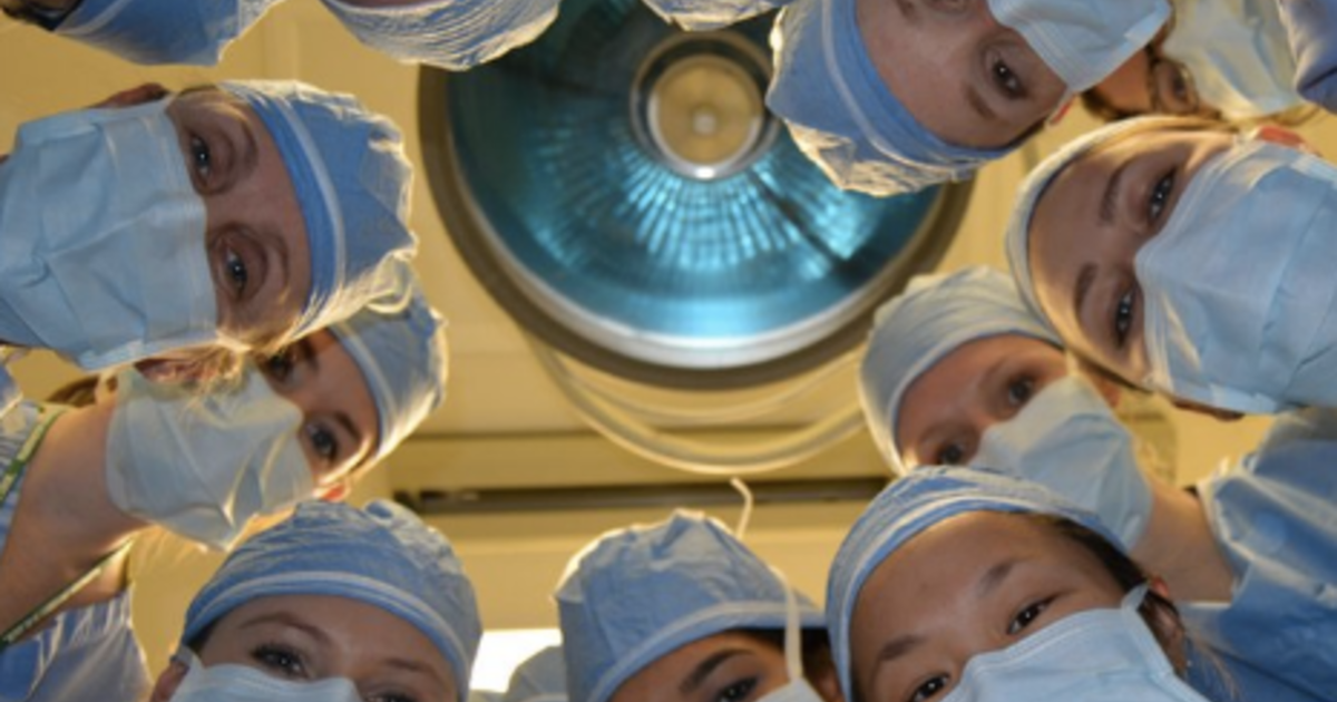 Women Surgeons Shoot New Yorker Cover Look-alike Selfies And Post All ...