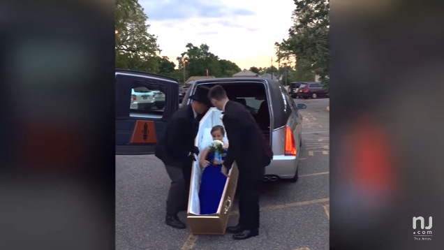 prom-coffin.png 