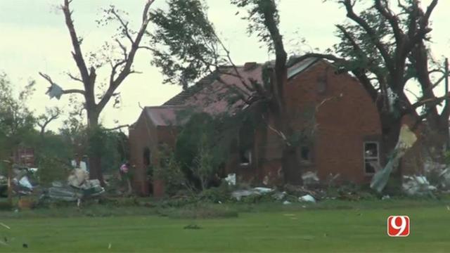 170517-wcco-tornado-damage.jpg 