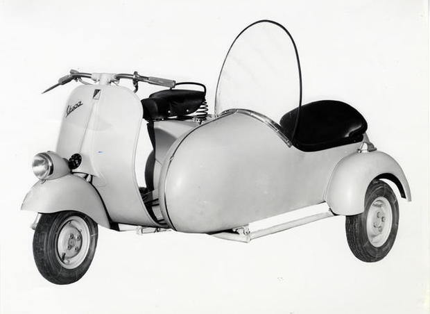 1955-vespa-125-sidecar.jpg 