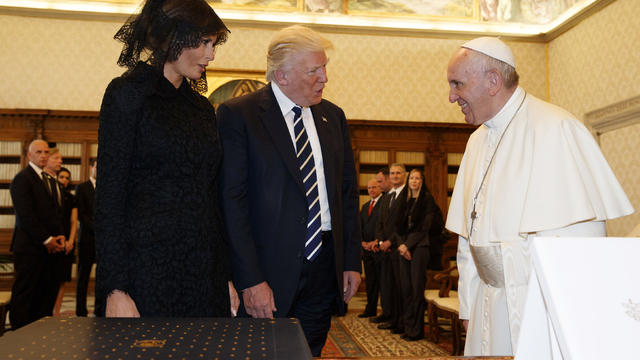 2017-05-24t091721z-1212098587-rc1a03587b40-rtrmadp-3-usa-trump-pope.jpg 