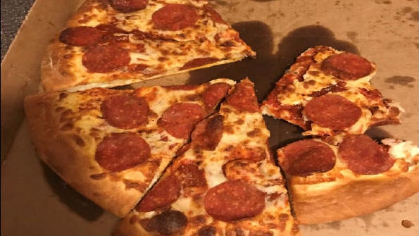 pizza-in-halal-lawsuit.jpg 