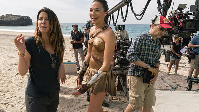 patty-jenkins-gal-gadot-wonder-woman.jpg 