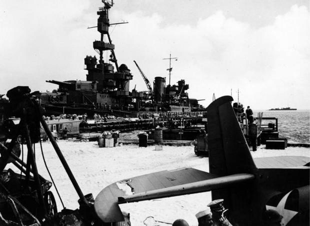 battle-of-midway-sand-island-pier-navy.jpg 