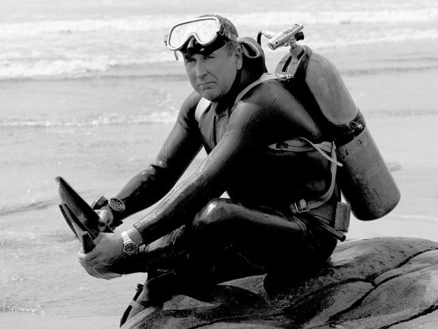 james-stewart-scuba-ap-17160589383494.jpg 
