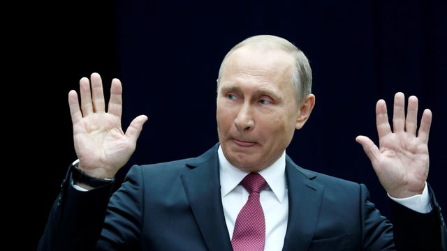 Russian President Vladimir Putin gestures as he speaks to journalists following a live nationwide broadcast call-in in Moscow, Russia, June 15, 2017. 