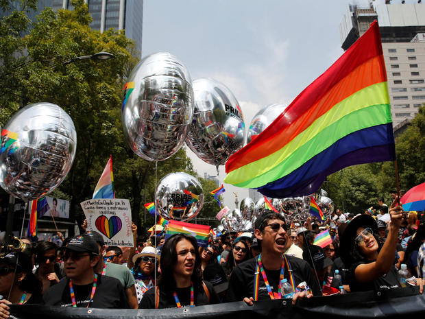 gay-pride-parades-2017-06-24t223353z-1345886796-rc11ca056f00-rtrmadp-3-mexico-lgbt-parade.jpg 