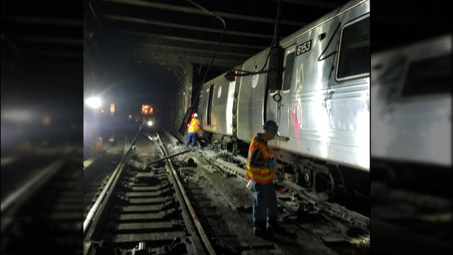 subway-derail-2.jpg 
