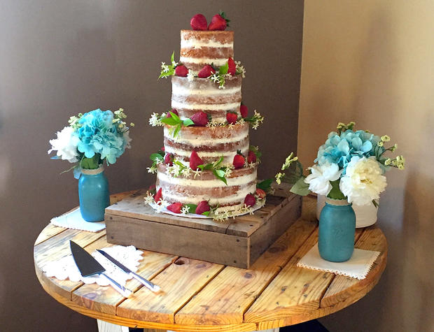 CremeDeLaCrust wedding cake - Verified Kellie 