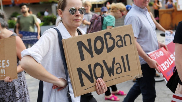 2017-06-29t232629z-1923111820-rc1e8f46dc70-rtrmadp-3-usa-immigration-travelban.jpg 