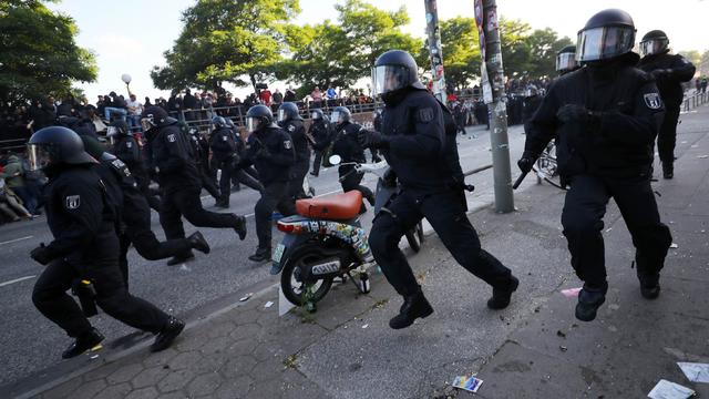 2017-07-06t180139z-374509810-up1ed761e2q6b-rtrmadp-3-g20-germany-protest.jpg 