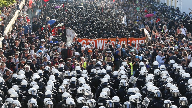 2017-07-06t181212z-1071089688-up1ed761c665e-rtrmadp-3-g20-germany-protest.jpg 