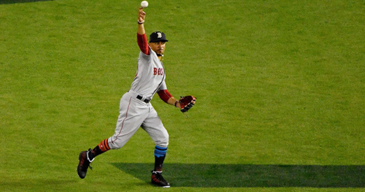 Mookie Betts jumps into Red Sox All-Star Game photoshoot - CBS Boston