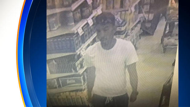 Miami Supermarket Woman Robbed 
