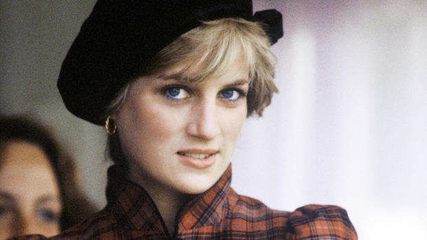 "Remembering Diana: A Life in Photographs" 