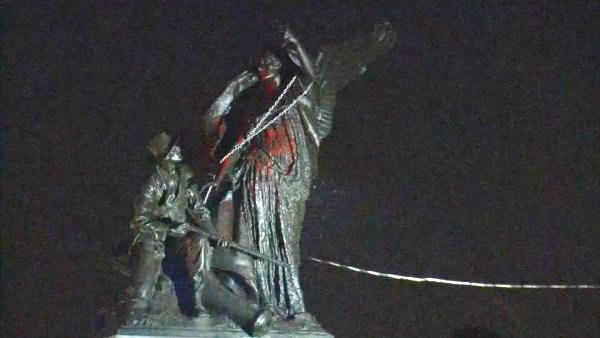 atlanta-statue.jpg 
