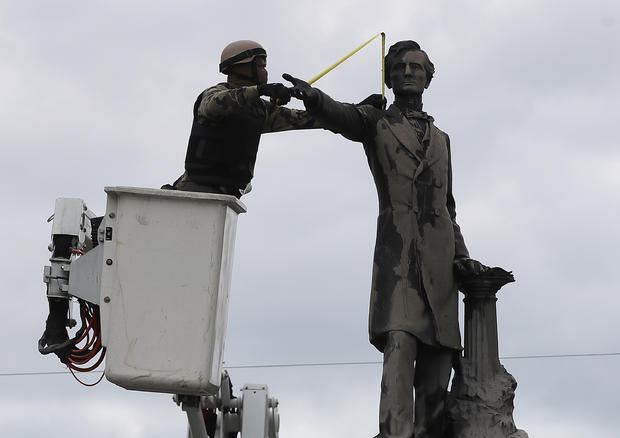 New Orleans Prepares To Remove More Civil War Monuments 