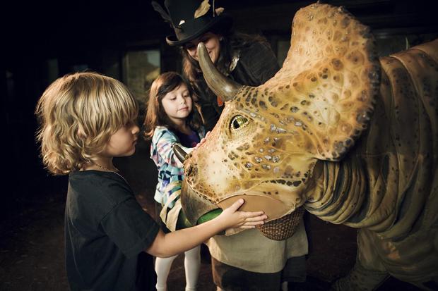 DinosaurEncounters - natural history museum - verified kellie 