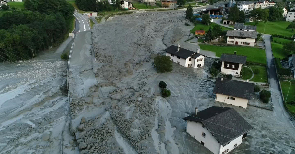 Switzerland Mudslide, Rockslide Hits Swiss Village Bondo In Graubuenden ...